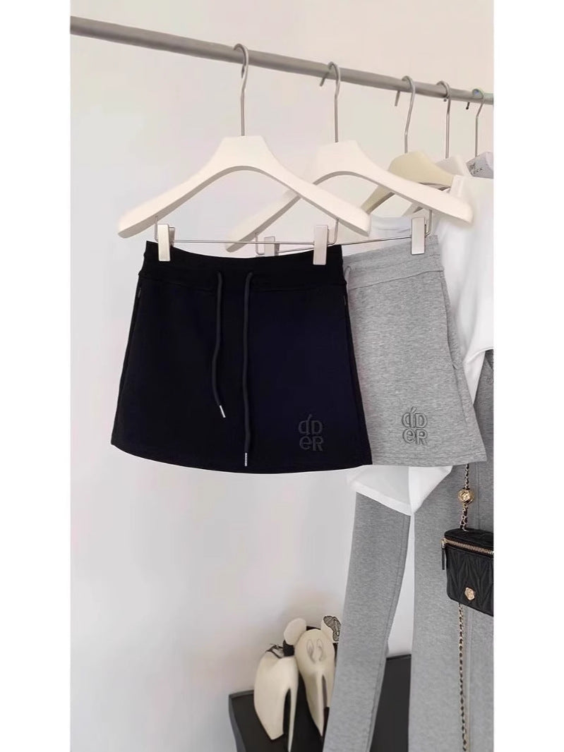 Gray short sports sweat skirt pants for women, 2025 spring new high-end drawstring hip-hugging short skirt, A-line skirt