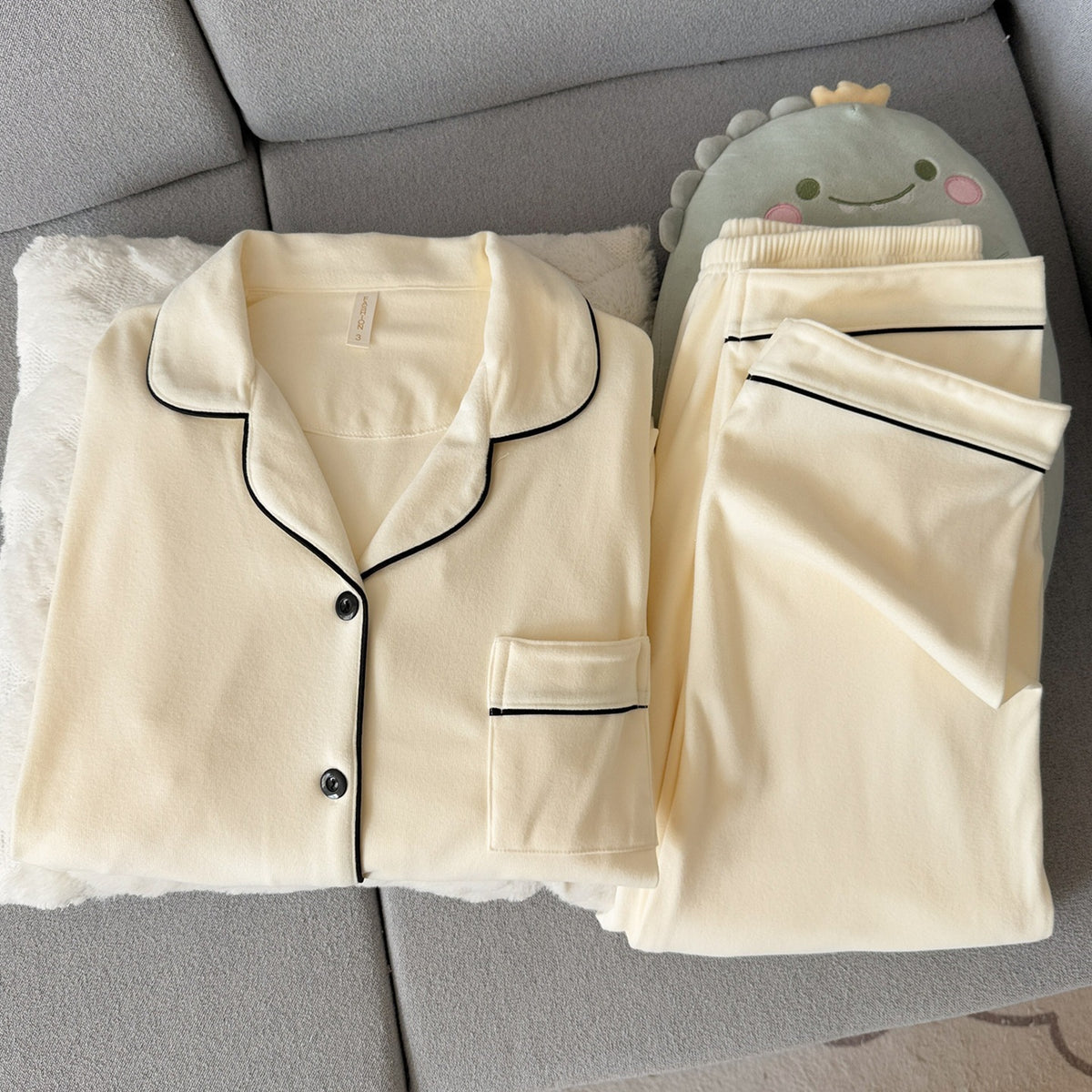 Miffy Rabbit Velvet Pajamas for Women, 2026 New Spring/Autumn/Winter Thickened Coral Plush Cute Girly Loungewear