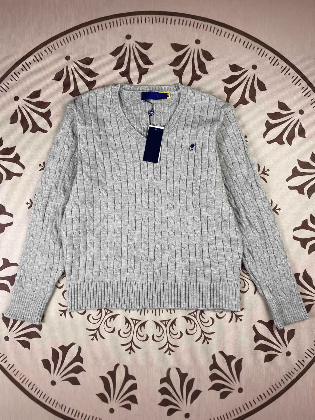 RL Rough Pony Logo Autumn/Winter Cable Twist V-neck Knit Top for Women, Available for Scanning, Embroidered Knit Sweater, Women's Top