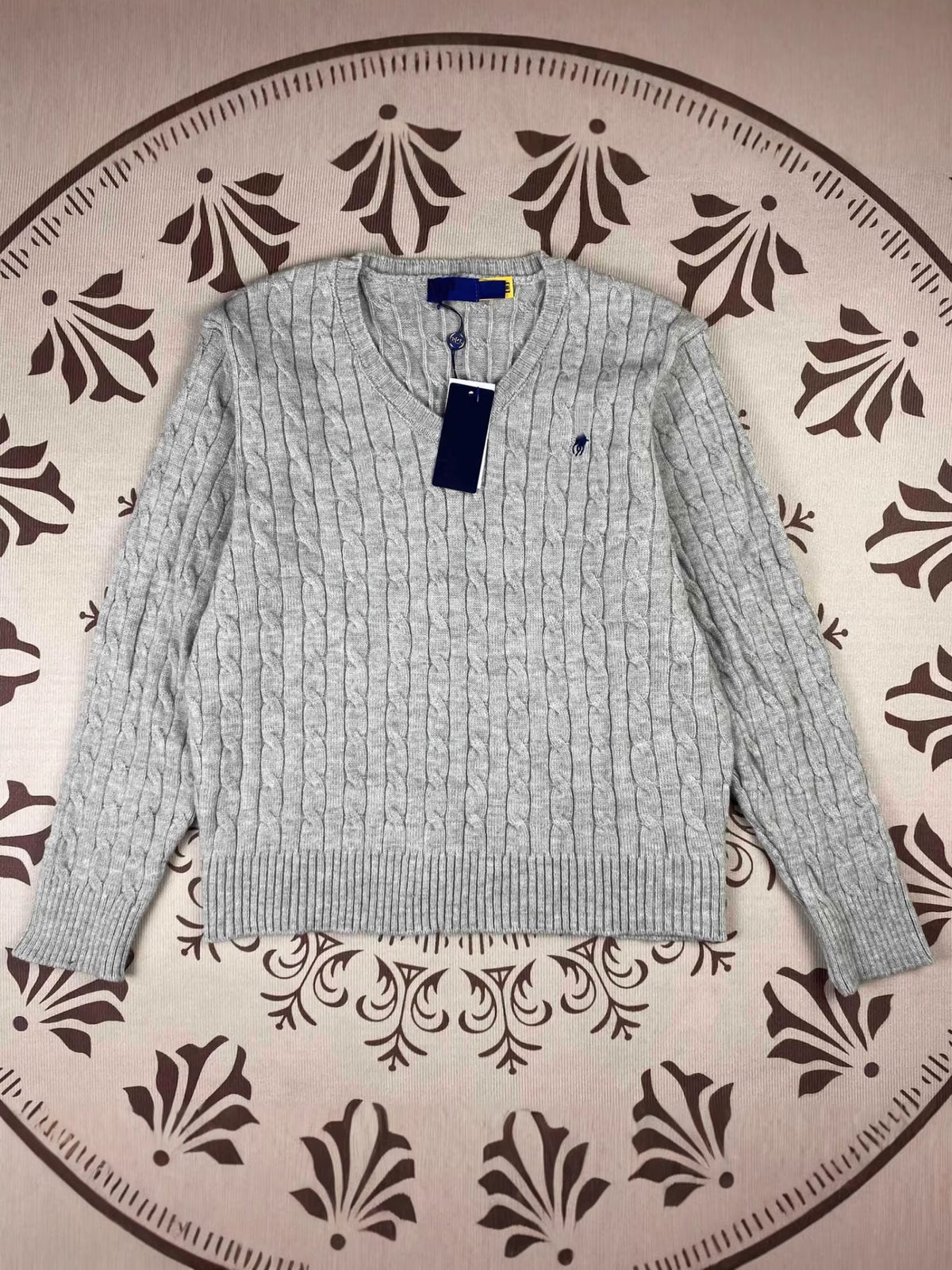 RL Rough Pony Logo Autumn/Winter Cable Twist V-neck Knit Top for Women, Available for Scanning, Embroidered Knit Sweater, Women's Top