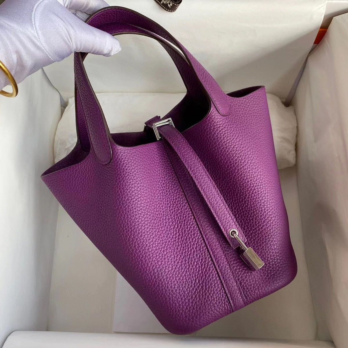 High version full set of packaging, first layer cowhide vegetable basket bag, fashionable and versatile bucket bag, leather simple handbag, women