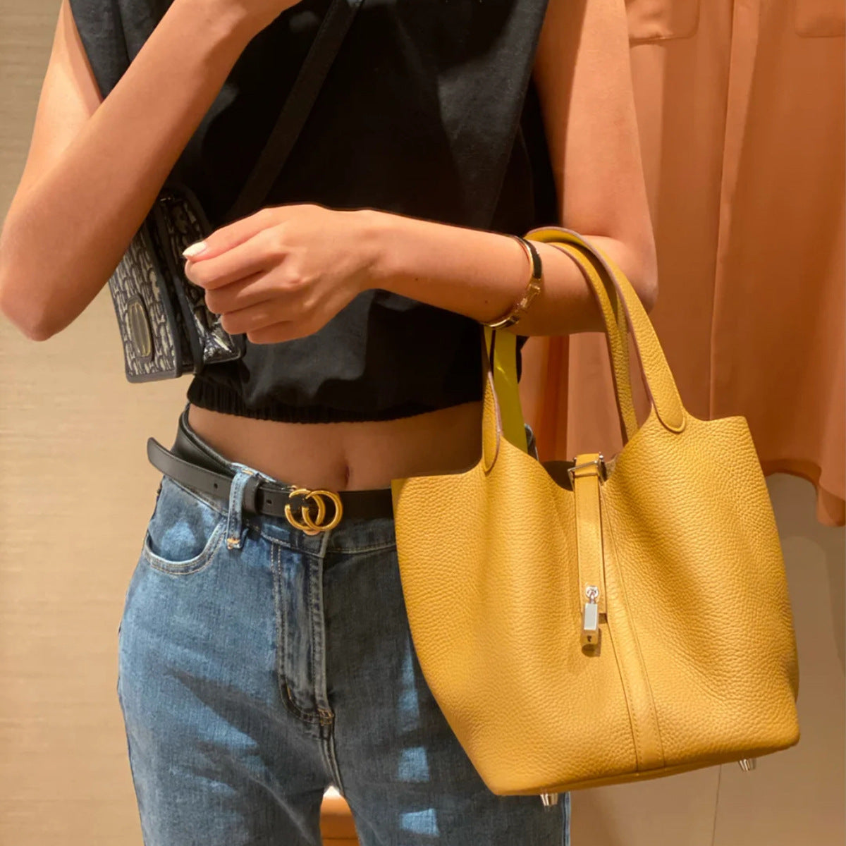 High version full set of packaging, first layer cowhide vegetable basket bag, fashionable and versatile bucket bag, leather simple handbag, women