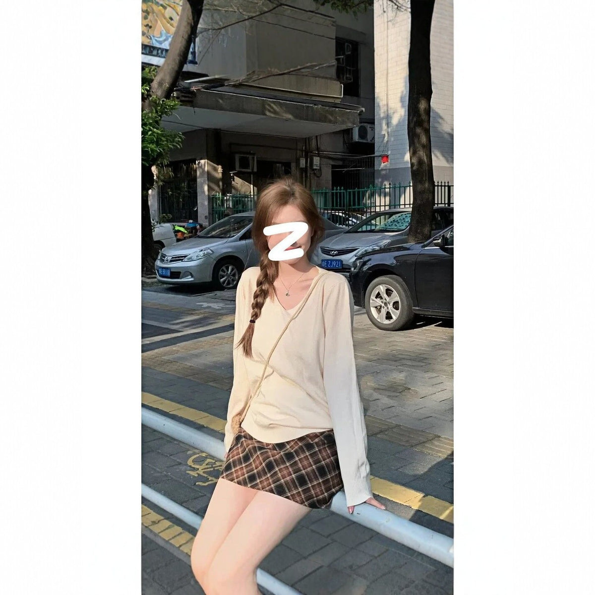 Autumn and winter Korean V-neck long-sleeve knit top for women, loose, slimming, solid color, versatile basic base top for outerwear