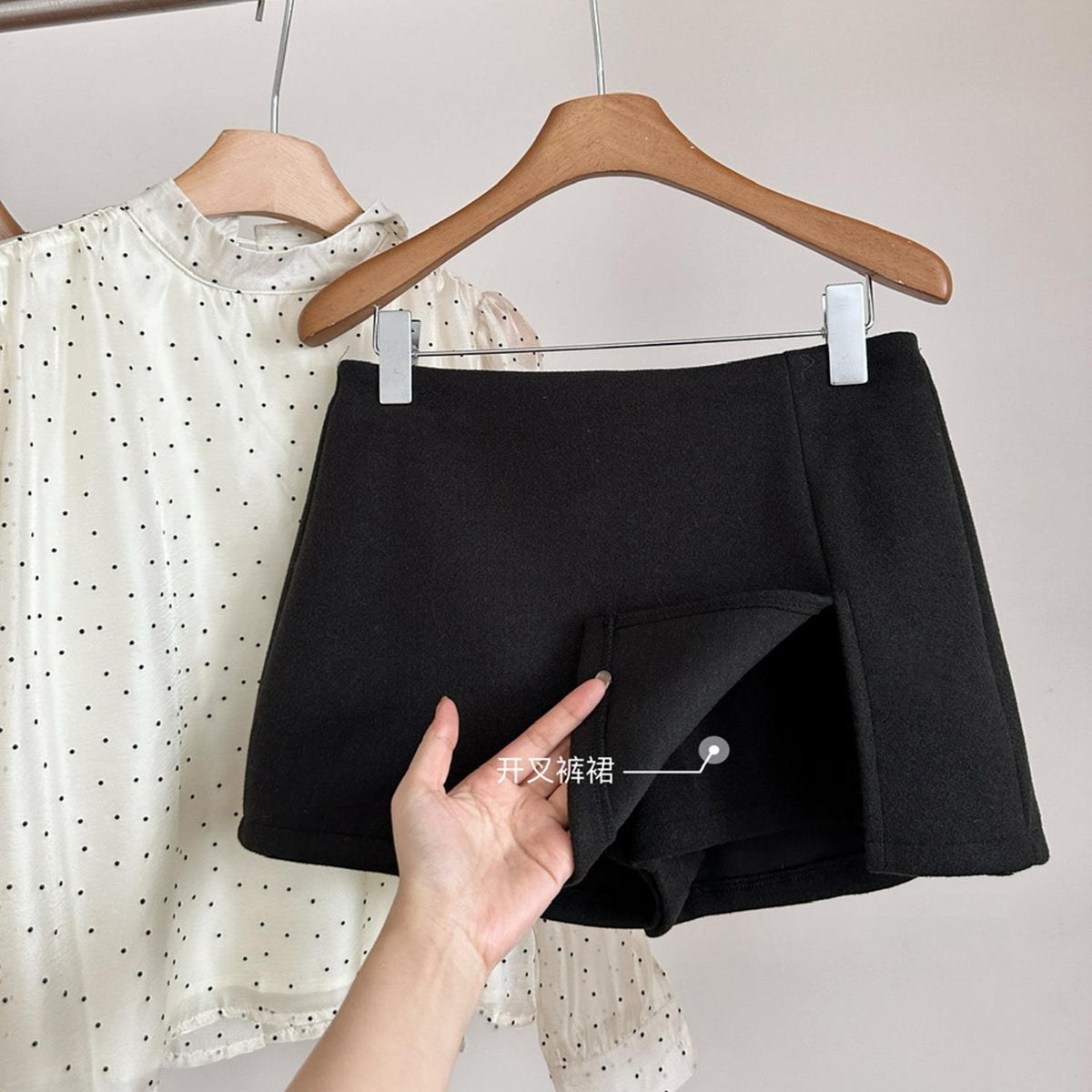 High-end double-slit woolen skirt, feminine temperament, versatile trouser skirt, anti-light skirt, high-waisted A-line skirt