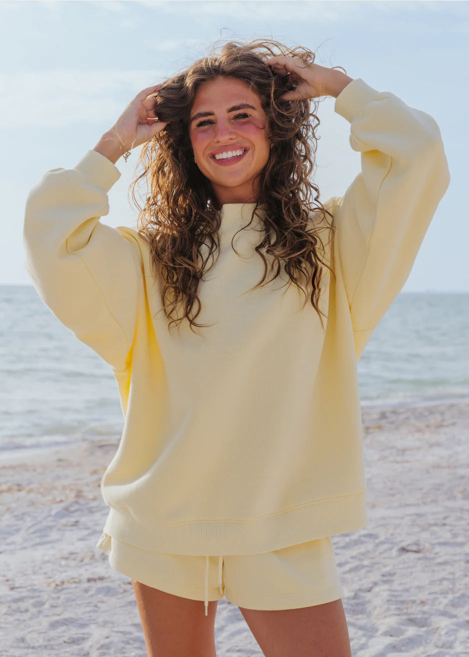 Amazon's new crew neck sweatshirt, long-sleeve casual shorts set, solid color fleece-lined pullover top, loose women's wear