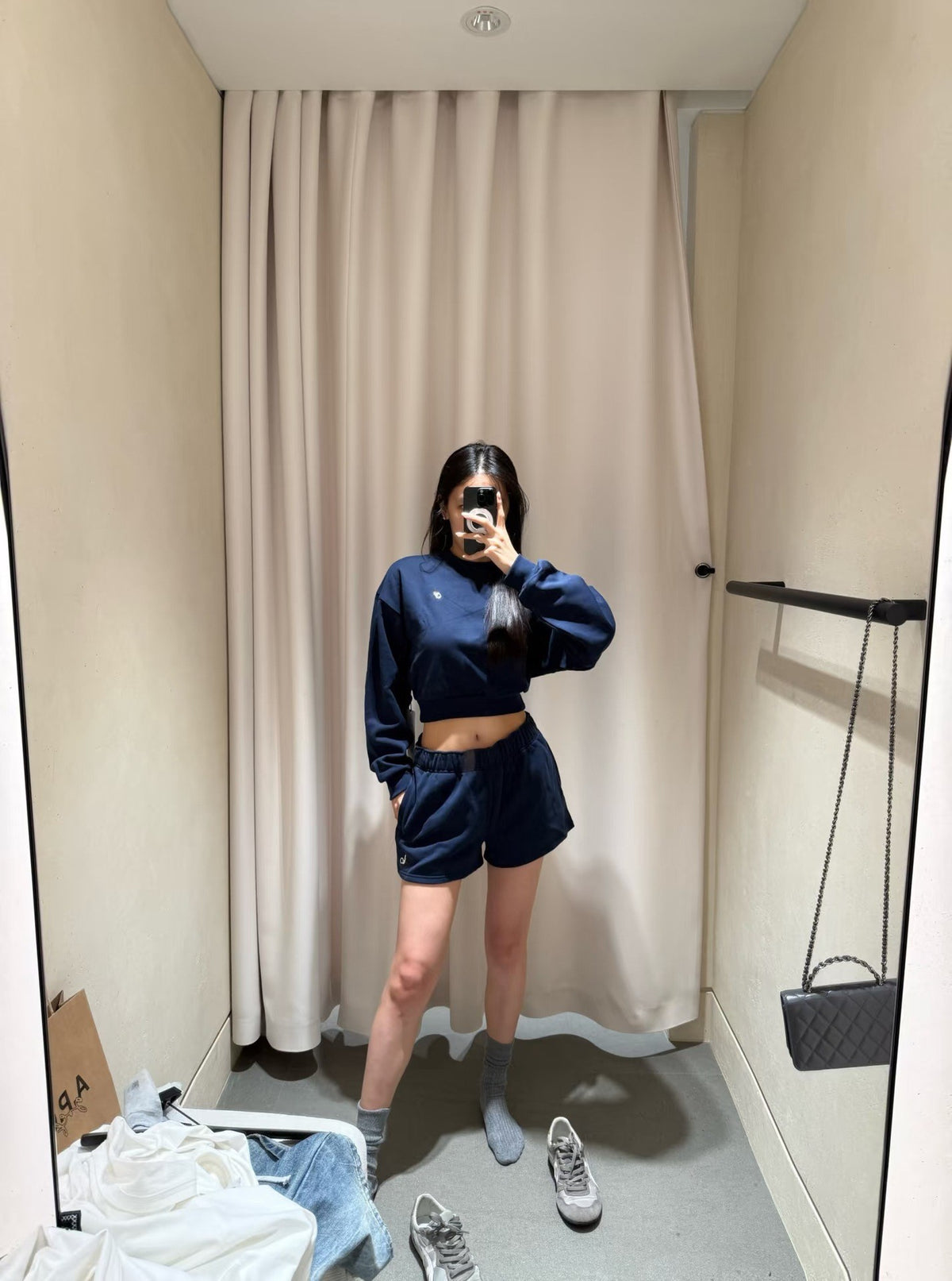 In stock new AIO short crew neck long-sleeve sweatshirt + drawstring shorts for women, casual loose and versatile daily set