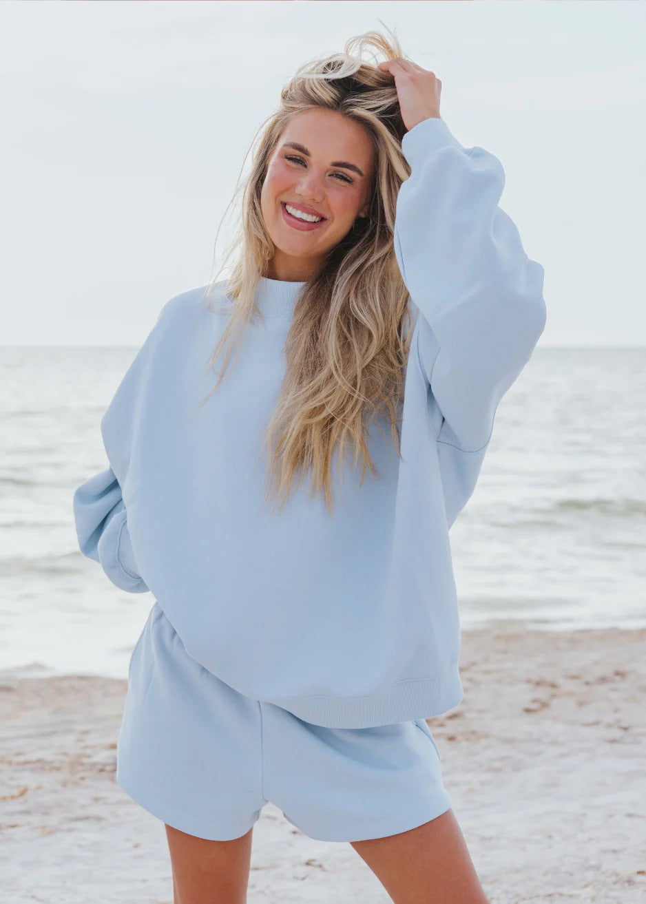 Amazon's new crew neck sweatshirt, long-sleeve casual shorts set, solid color fleece-lined pullover top, loose women's wear