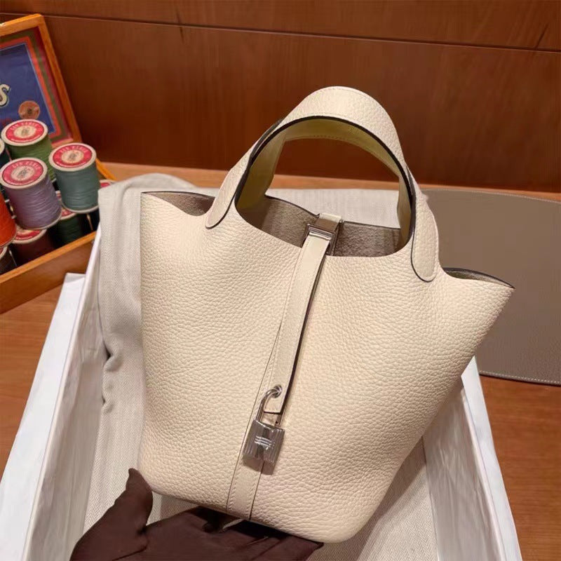 High version full set of packaging, first layer cowhide vegetable basket bag, fashionable and versatile bucket bag, leather simple handbag, women
