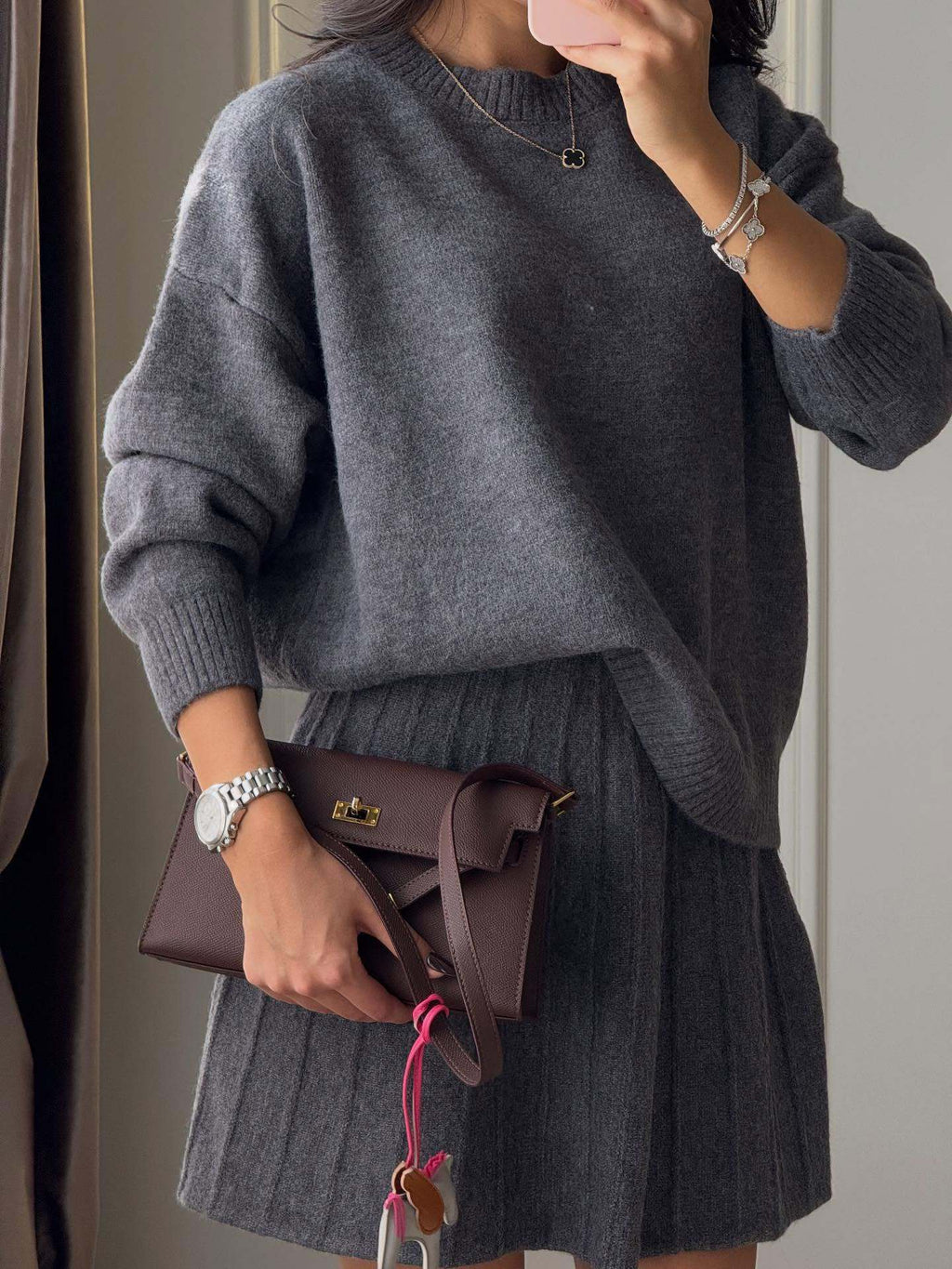 2025 Fall/Winter New Pullover Knitted Sweater Female Temperament Versatile Knitted Short Skirt High-End Two-Piece Wholesale Women