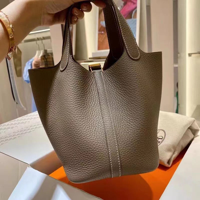 High version full set of packaging, first layer cowhide vegetable basket bag, fashionable and versatile bucket bag, leather simple handbag, women