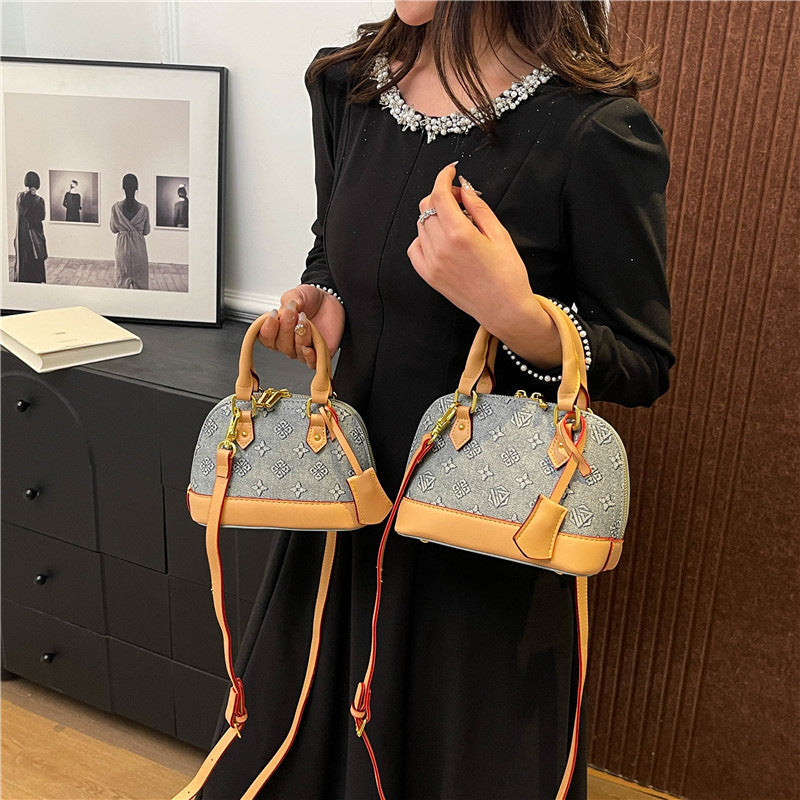 Light luxury and high-end women's handbag