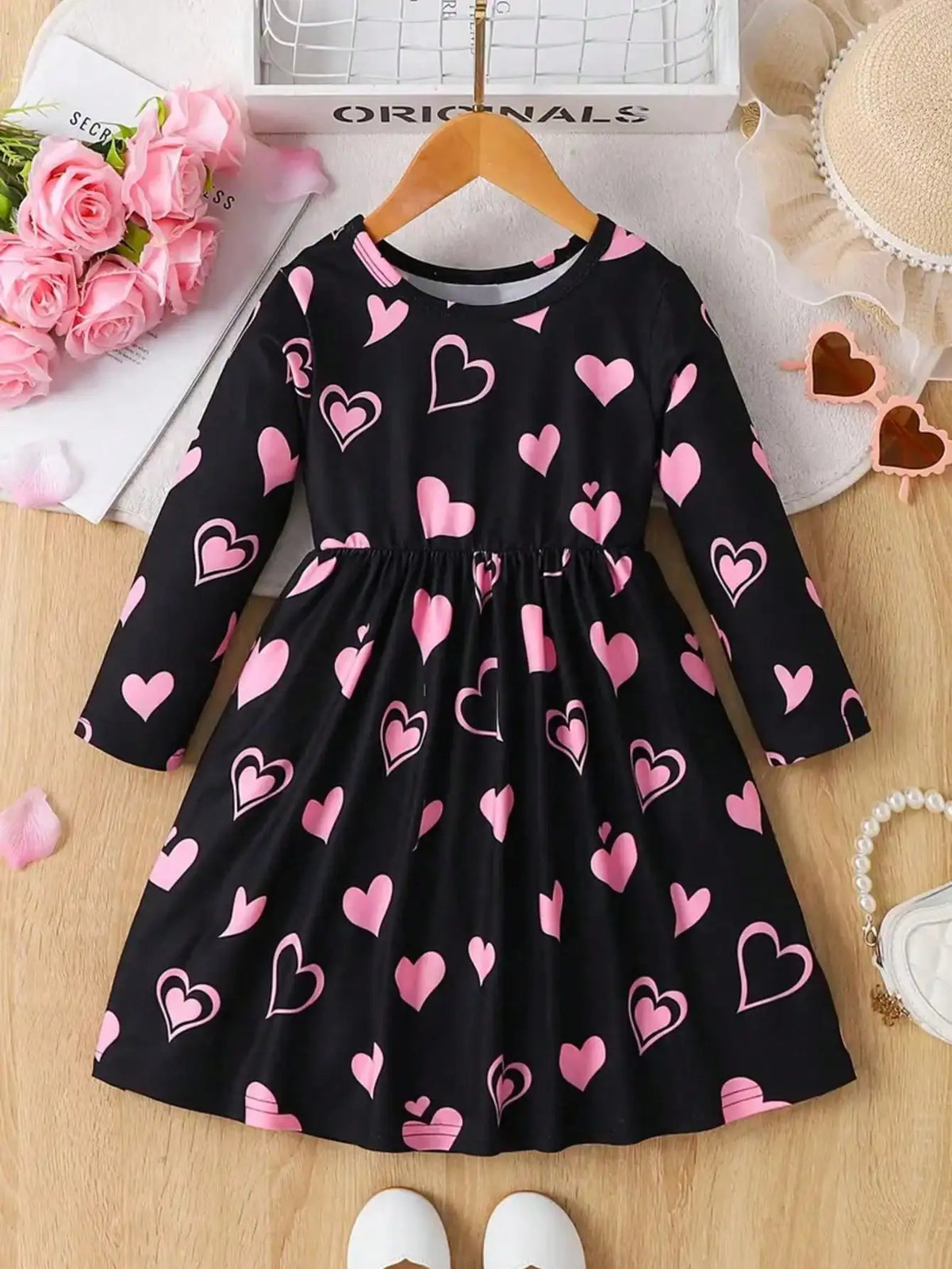 Children's Clothing for Girls, European and American Fashion, Comfortable, Heart Printed Round Neck Long Sleeved Dress